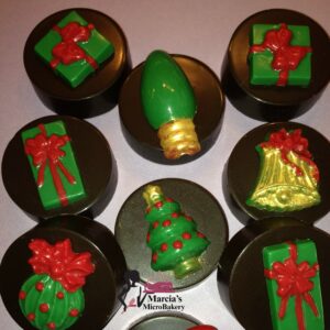 Christmas Chocolate Covered Oreos